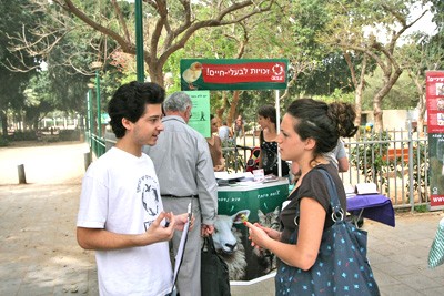 ארבל בפעולה: הקשר הישיר והמיידי עם הקהל מאפשר לי להרגיש שאני משנה משהו